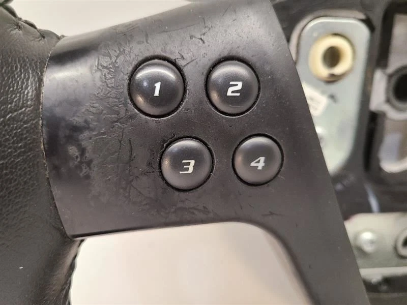 Volante 2006 2007 Cadillac CTS couro preto grão de madeira 21994384   - Imagem 2 de 4