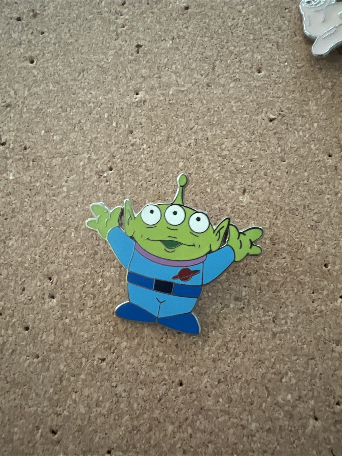 Disney TOY STORY Little Green Man Alien Pin Movie Club F3
