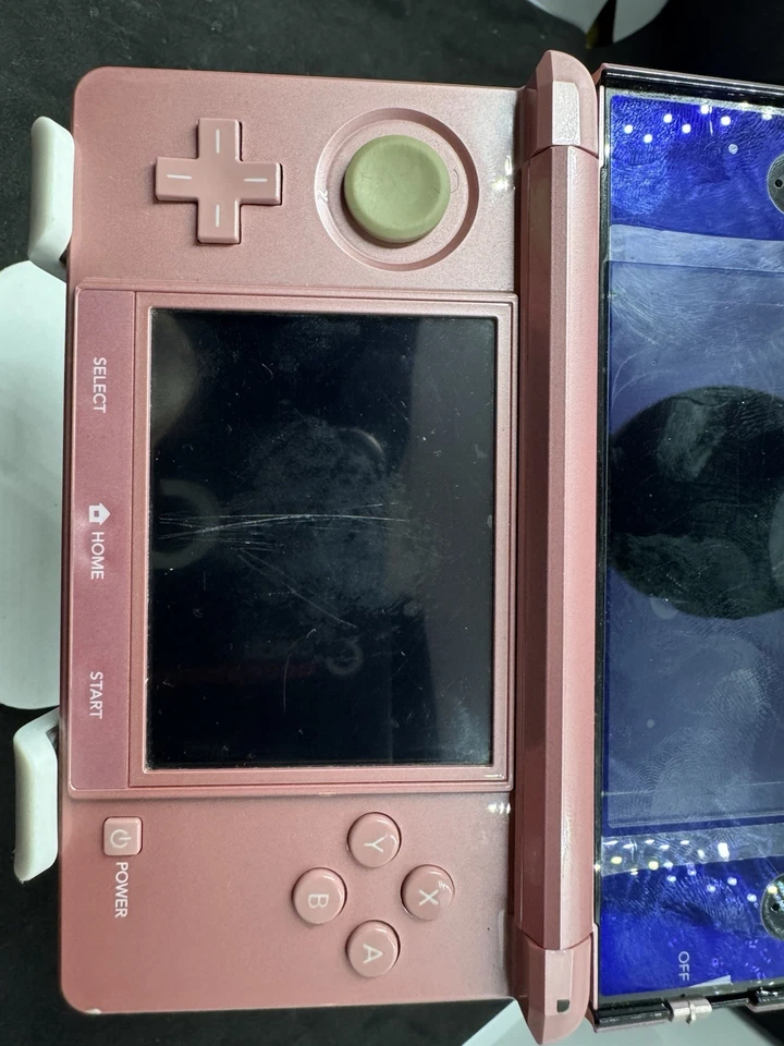 Nintendo 3DS Princess Peach Pink Handheld System - Image 4 of 4