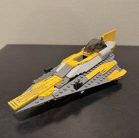 LEGO Star Wars Anakin's Jedi Starfighter Set 7669 & Minifigures (COMPLETE BUILD)