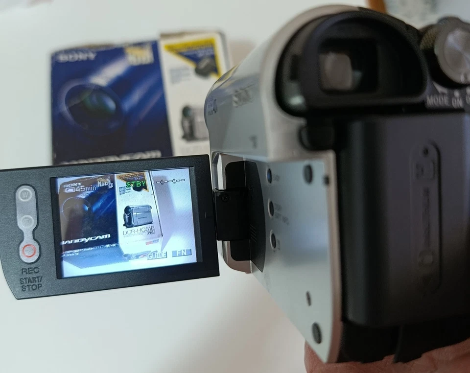 Telecamera Mini Dv Sony DCR-HC51E handycam - Immagine 3 di 4