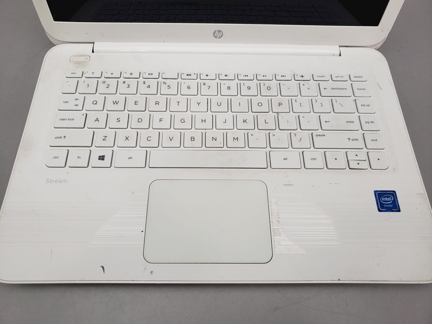 HP Stream 14-cb163ms Intel Celeron N3060 4GB RAM 64GB SSD Win 10 - Read - Picture 2 of 8