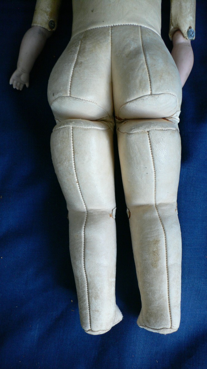 Poupée Ancienne Allemande 52 Cm - Tête Et Buste En Biscuit, Corps Chevreau - Occasion