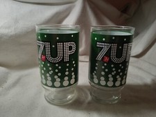 2 Vintage Green 7-Up Soda Drinking Glasses (R29)