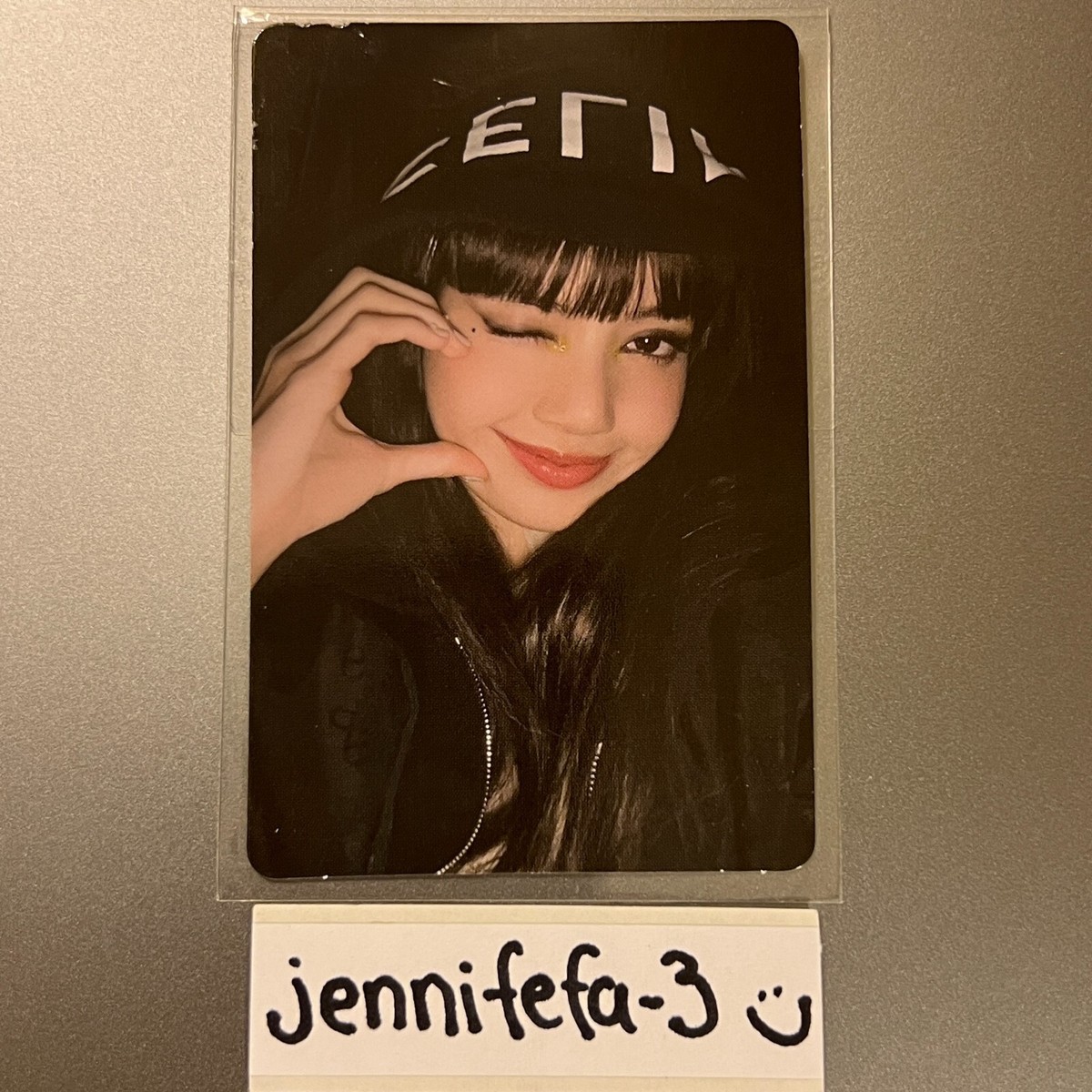 BLACKPINK LISA BORN PINK VINYL LIMITED EDITION SELFIE PHOTOCARD PC