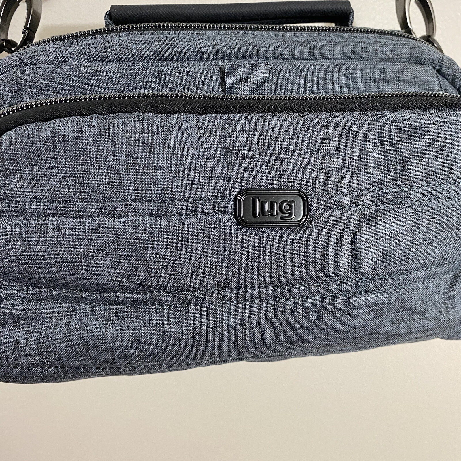 Lug Trolley CB crossbody streetcar gray w/ striped removable strap RFID