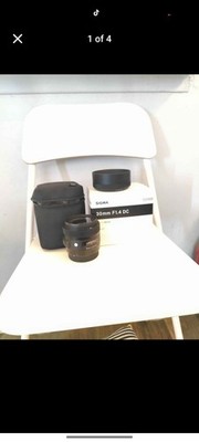 Sigma 30mm F1.4 DC Lens with Case and Hood