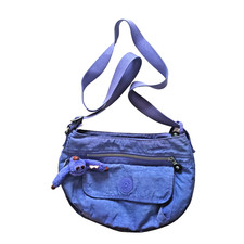 Borsa a tracolla Kipling viola con tasca frontale con cerniera e scimmia