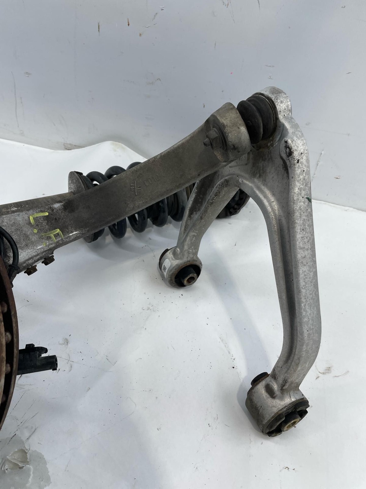 2014 Maserati Quattroporte S LH Driver Front Knee Assenbly Electric Strut OEM