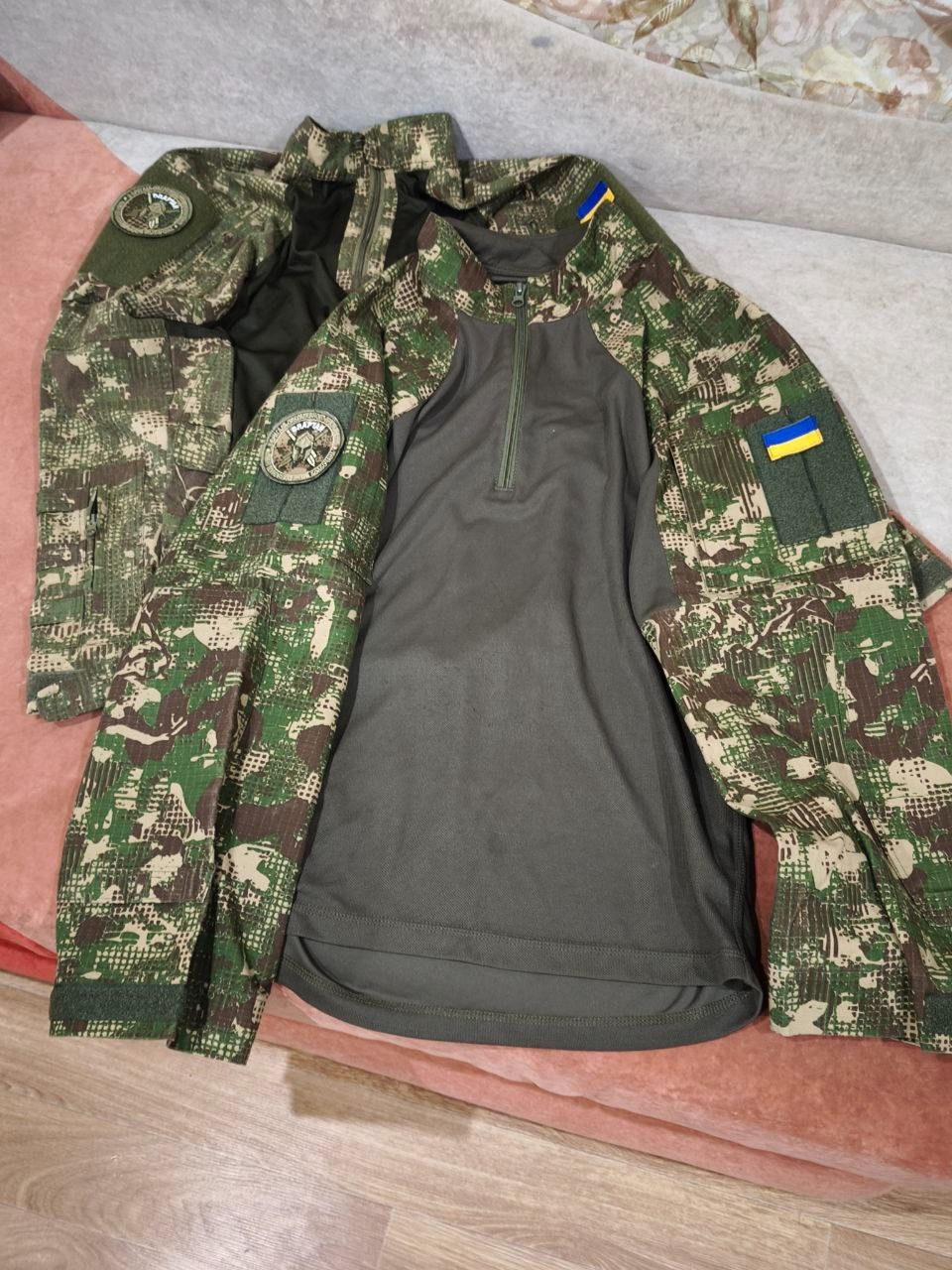 Camisa de Combate Extrema RARA DEPREDADOR Camuflada KHYZHAK Insignia de Guerra Ucraniana Coleccion