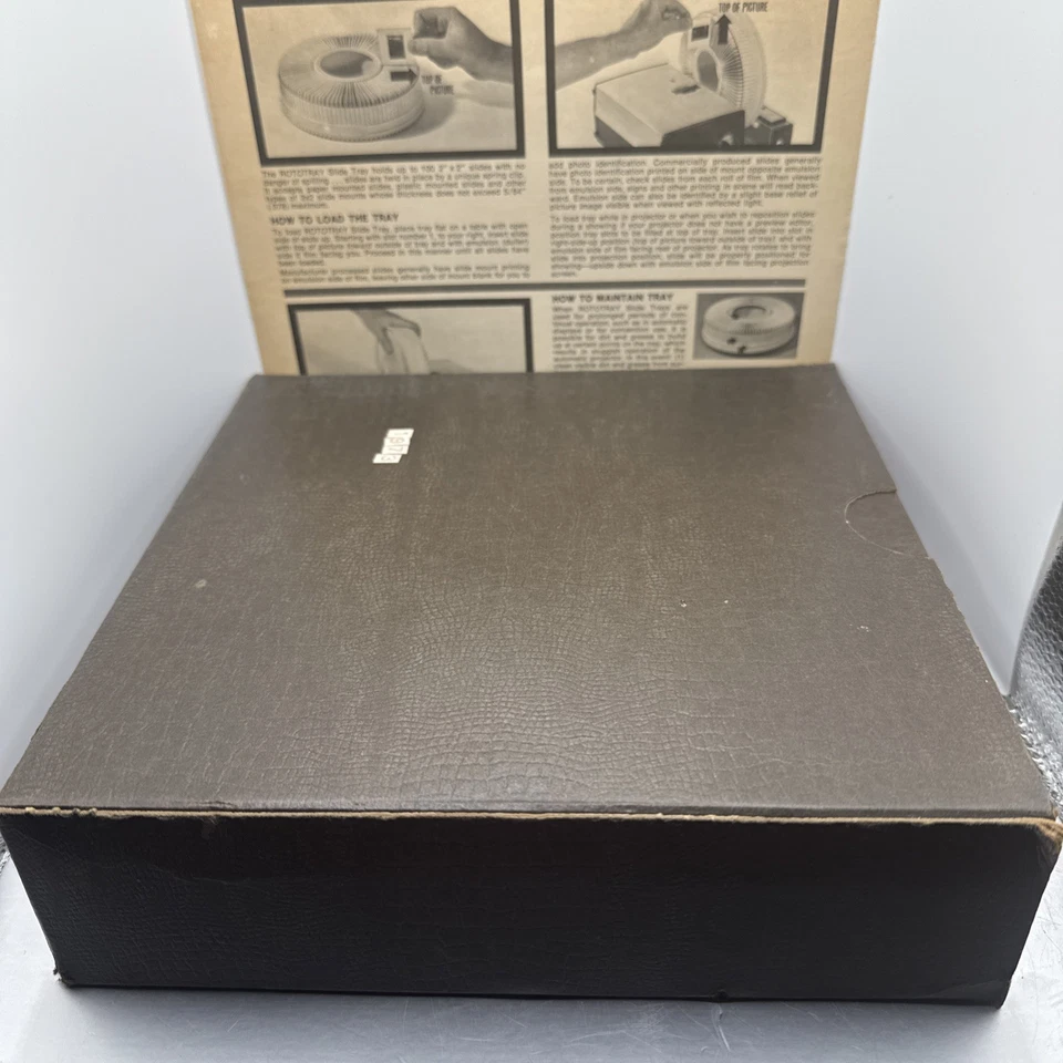 Bandeja deslizable vintage Sawyers Rototray 100 bandeja deslizante para 2x2 diapositivas pegatina en caja Foto 4 de 4