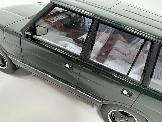 LS Collectibles 1/18 Land Rover Range Rover Series 1 Vouge LS001A - Image 4 of 4
