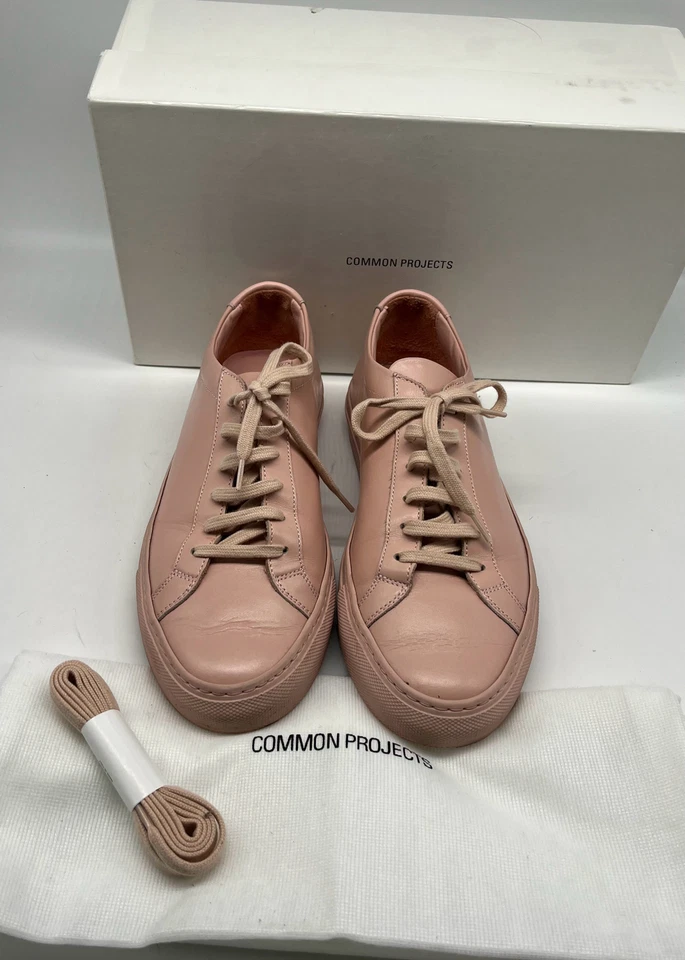 Zapatilla deportiva Common Projects de cuero con cordones en color rubor talla 39 Foto 2 de 4