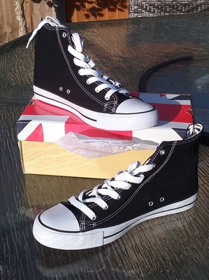 dunlop baseball boots