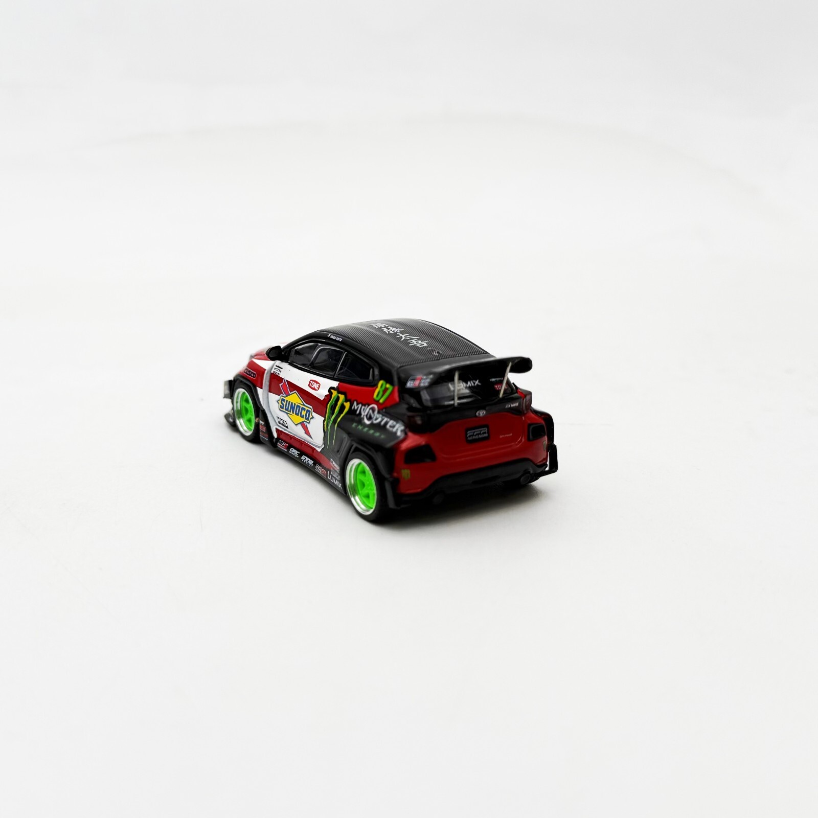 Pop Race 1:64 Toyota Pandem GR Yaris PR64-106