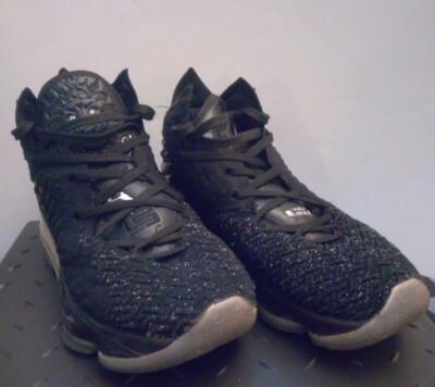 Nike Lebron Xvii/Blk *Beaters