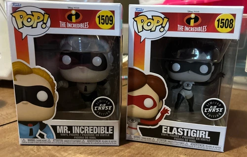 Funko Pop Mr Incredible 1509 and Elastigirl 1508 B&W Chase Disney Pixar