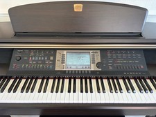 YAMAHA Clavinova CVP207 88-Key Digital Piano with Stool, fully working