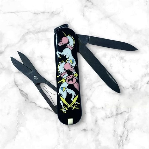 VICTORINOX ARTWORK EDITION Adapter Ja1-01 Multi Tool - Picture 7 of 15
