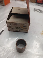 1x Dorman Clutch Pilot Bushing 690-025