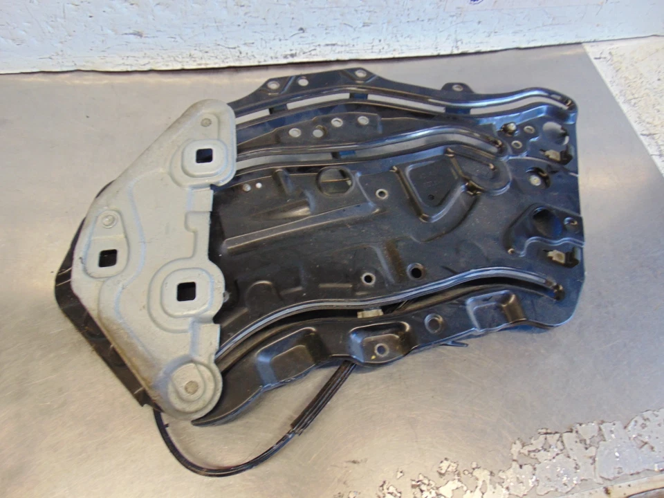 VW Beetle Window Regulator 99-10 1Y Convertible Passenger left rear motor module - Image 4 of 4