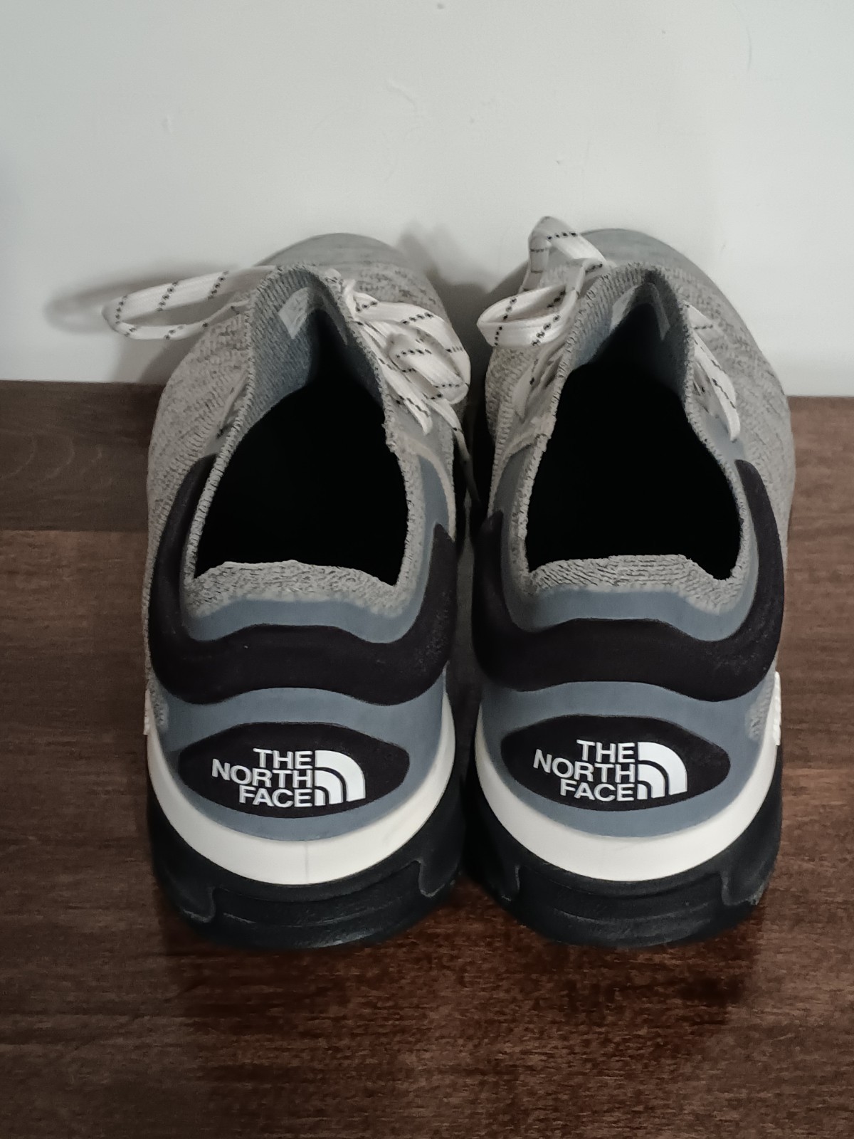 The North Face Vectiv Escape Men’s Size 13 Gray Knit Running Trail Hiking Shoes thumbnail 4