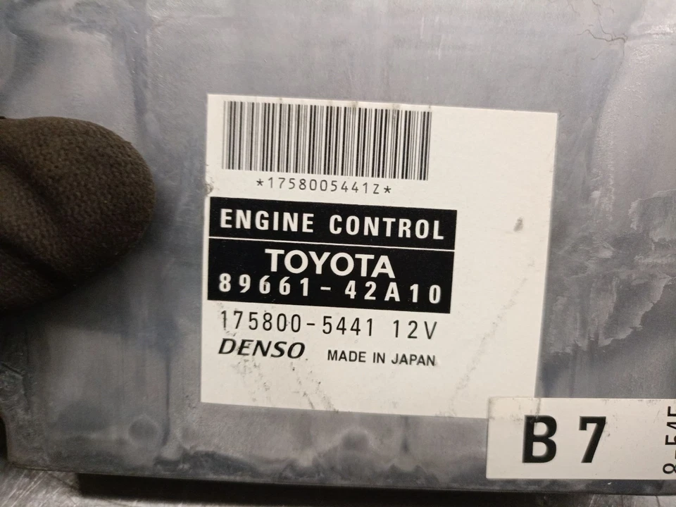 8966142A10 CENTRALINA MOTORE / 1758005441 DENSO / 5359020 PER TOYOTA RAV 4 II _ - Immagine 4 di 4