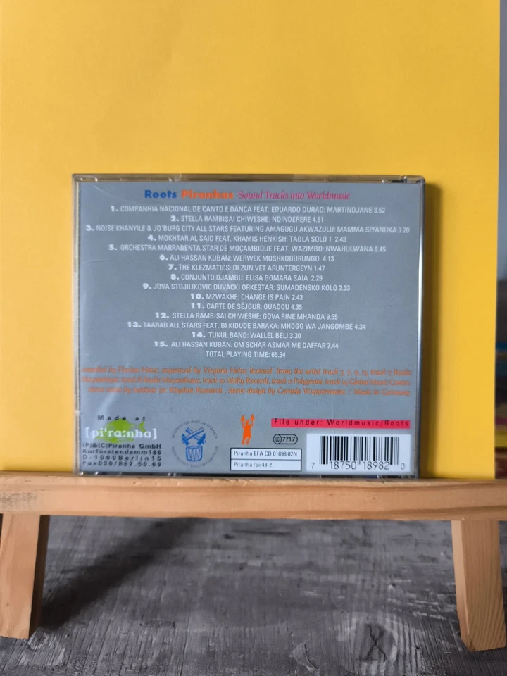 Piranha-Roots-Sound Tracks into Worldmusic Companhia Nacional de Canto e .. [CD] - Bild 2 von 2