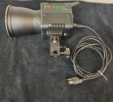 ALLURE C1000 HALOGEN TUNGSTEN  LIGHT LAMP BY NORMAN WORKS GREAT