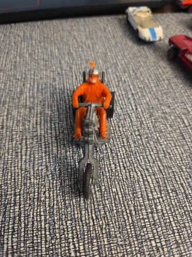 Hot Wheels Rumblers Vintage Redline Motorcycle Rider Orange