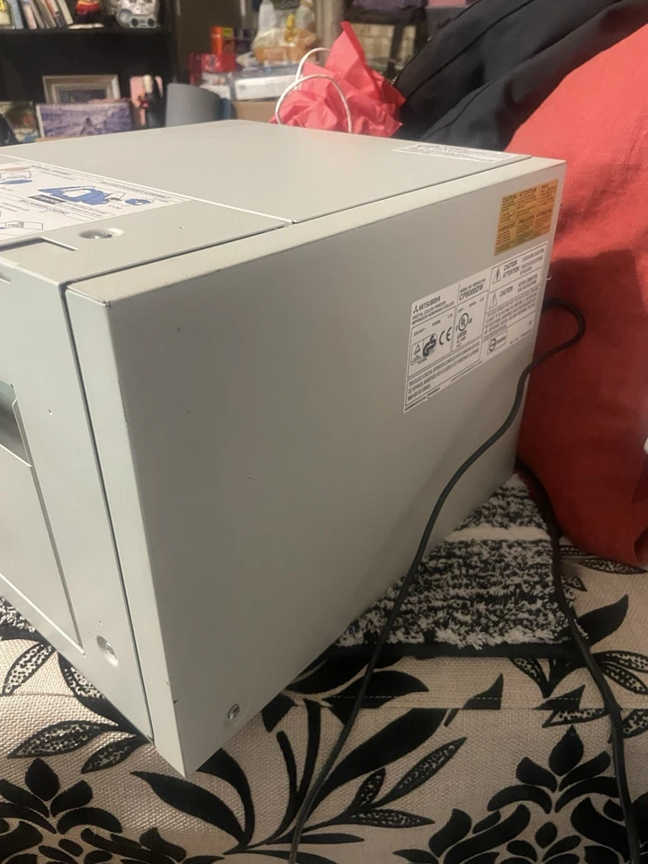 Mitsubishi DIGITAL COLOR PRINTER/CPB000DW With Extra Paper - Image 4 of 4