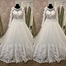 Exquisite Wedding Dresses Scoop Neck A Line Flower Applique Tulle Bridal Gowns