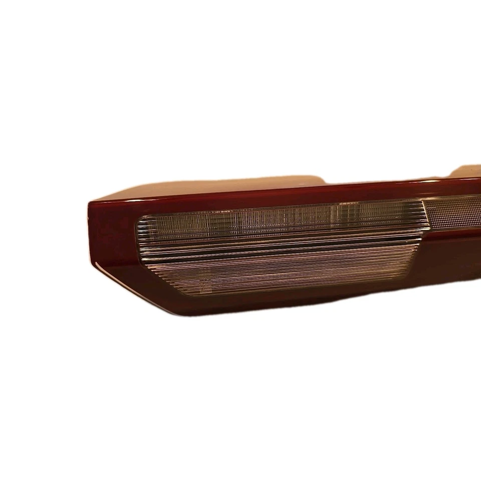 Nueva luz de freno de carga de parada de montaje alto OEM 2019-2025 Chevy Silverado 1500 2500 Foto 3 de 4