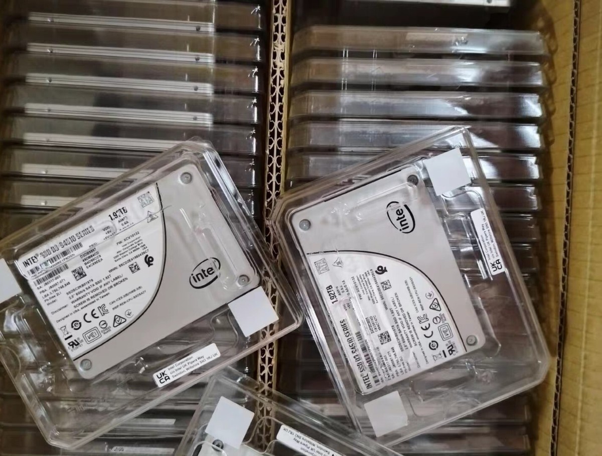 中古 Intel D3-S4510 960GB SSD 二台セット 中古 Intel D3-S4510 960GB