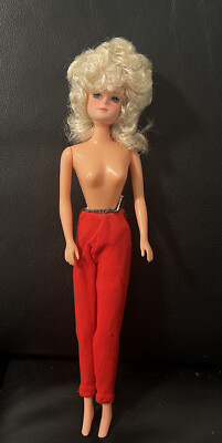 Bettie Betty Teen Tong Puppe  Vintage 1980s  Blonde