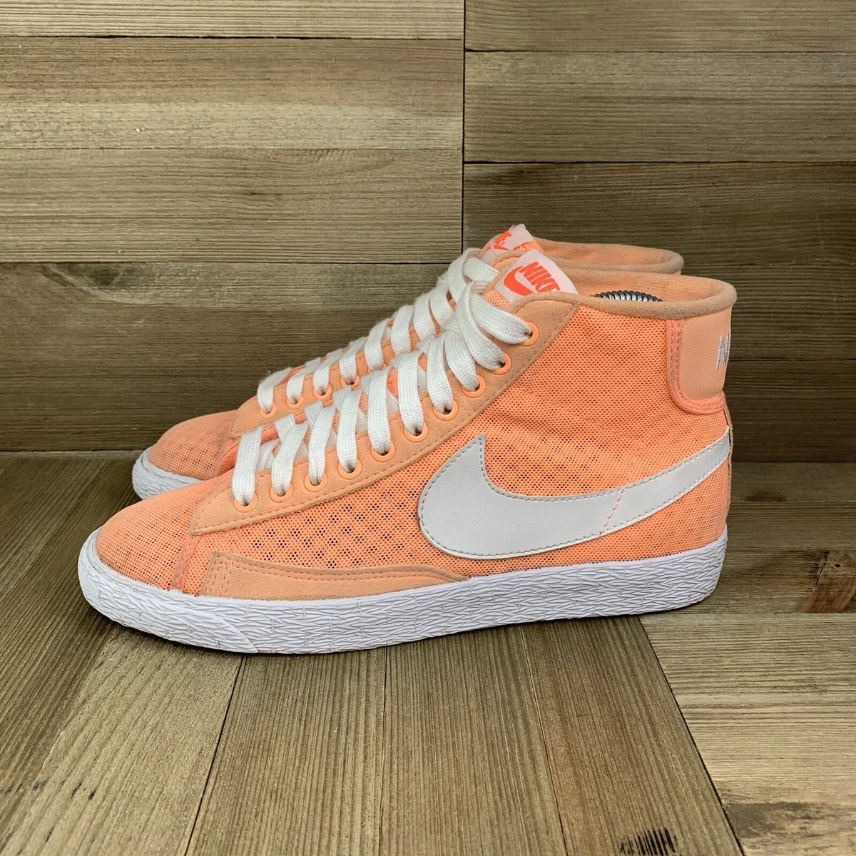 Nike Blazer '77 Mid Sneakers in White and Orange