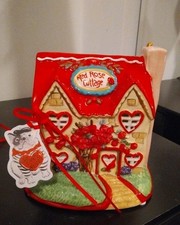 Blue Sky Clayworks RED ROSE COTTAGE Candle House Valentine, Heather Goldminc,NEW
