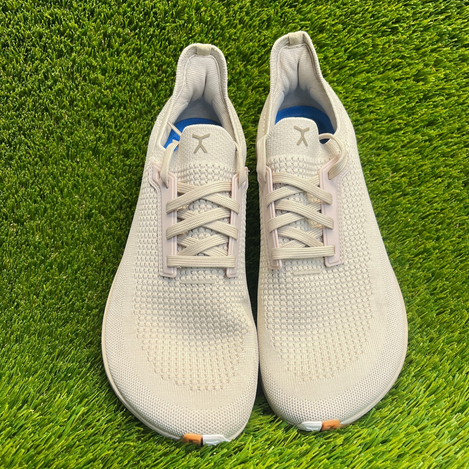 Flux Adapt Runner Sand Gum Mens Size 9 Womens Size 10.5 Running Athletic Shoes