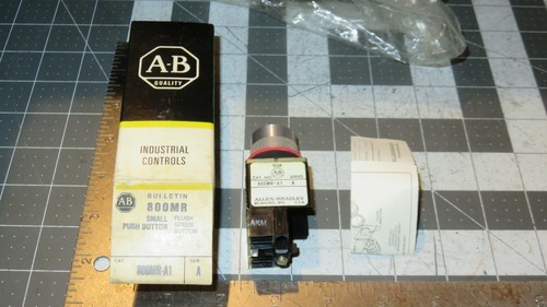 Allen Bradley Interruptores, pulsadores, lentes, bloques de contacto E-Stop y accesorios - Imagen 85 de 177