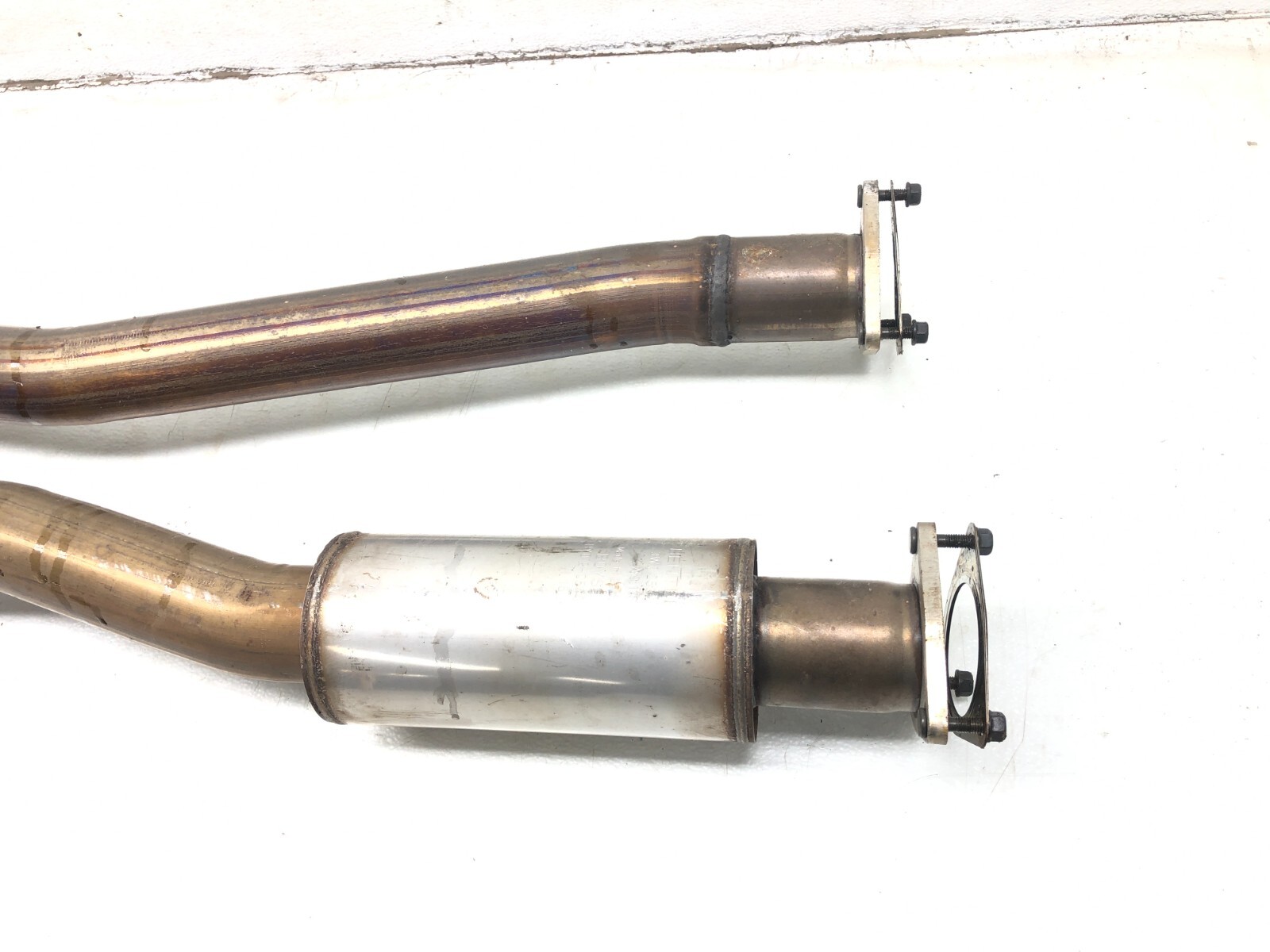 2014-2018 BENTLEY FLYING SPUR 4.0L EXHAUST MUFFLER RESONATOR INTERMEDIATE PIPE.