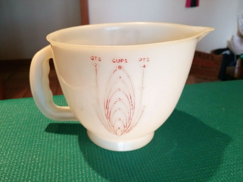 Vintage Tupperware Mix-N-Store 8 Cup Measuring Pitcher NO LID Batter Bowl 500-1