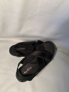 skechers memory foam flip flops womens