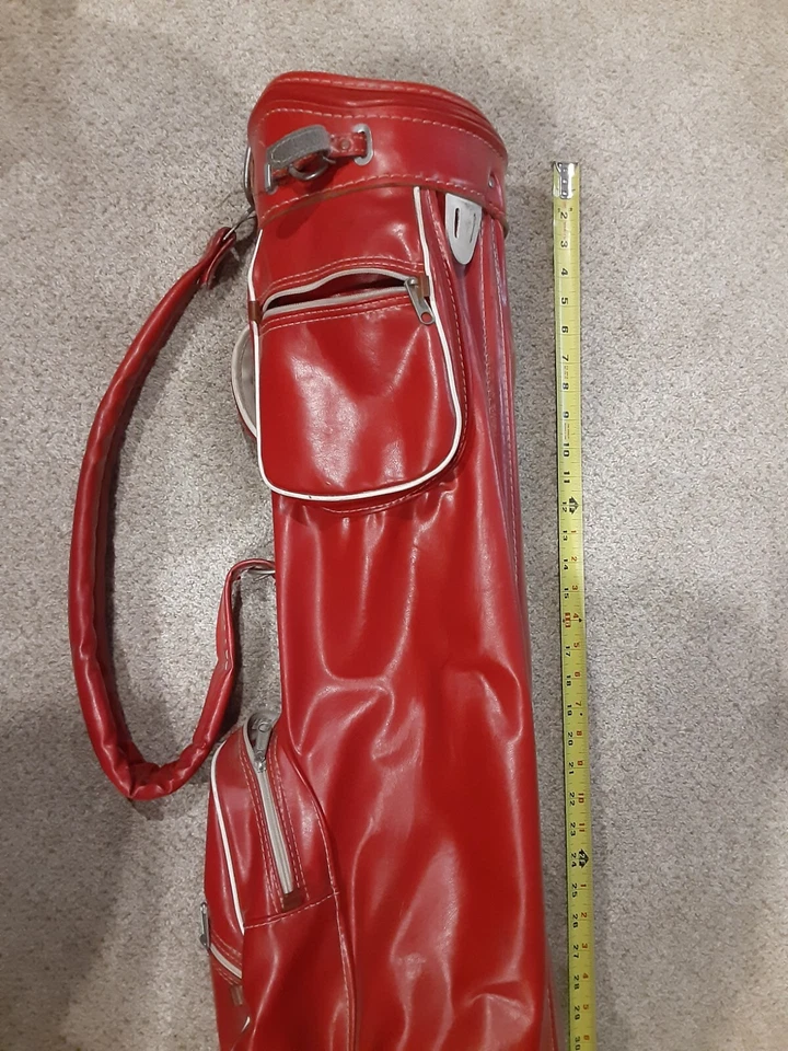 Bolsa de golf Wilson Country Club vintage de cuero rojo *Hecha en EE. UU.* Foto 3 de 4