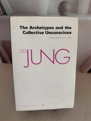 The Archetypes and the Collective Unconscious by CG JUNG Bollingen Series