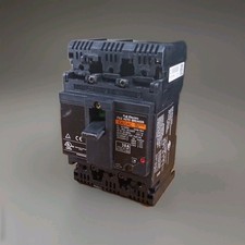 Fuji Electric 30Amp EA33AC / BB3AEAC-030 3-Pole Circuit Breaker With Aux Switch