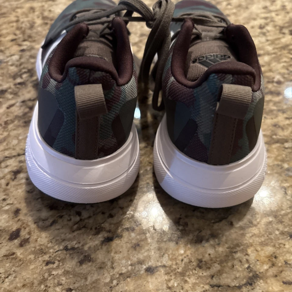 Adidas Niños Camuflados Zapatos Talla 4 Juveniles Nuevos Sin Caja Foto 4 de 4