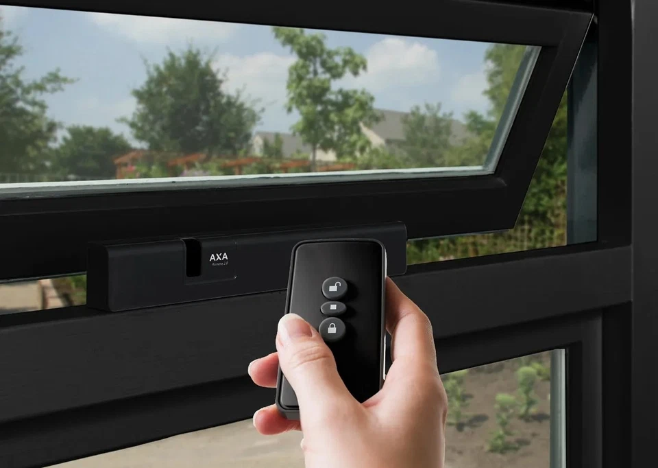 Abridor de ventanas AXA 2.0 con control remoto 2902-00-58/BL Foto 3 de 4