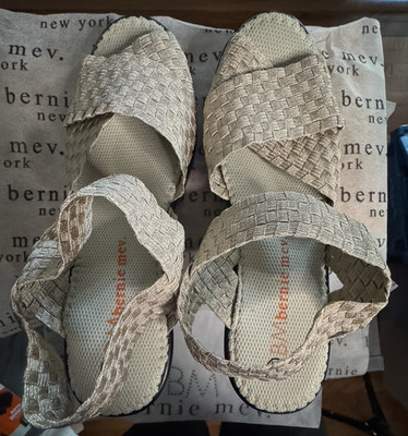Bernie Mev Comfi Gold Woven Elastic Wedge Slingback Shoe Size EU 37 - US 6.5