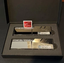 G. SKILL F4-4000C17D 32GB Trident Z Royal Series Memory Card (2x16GB)