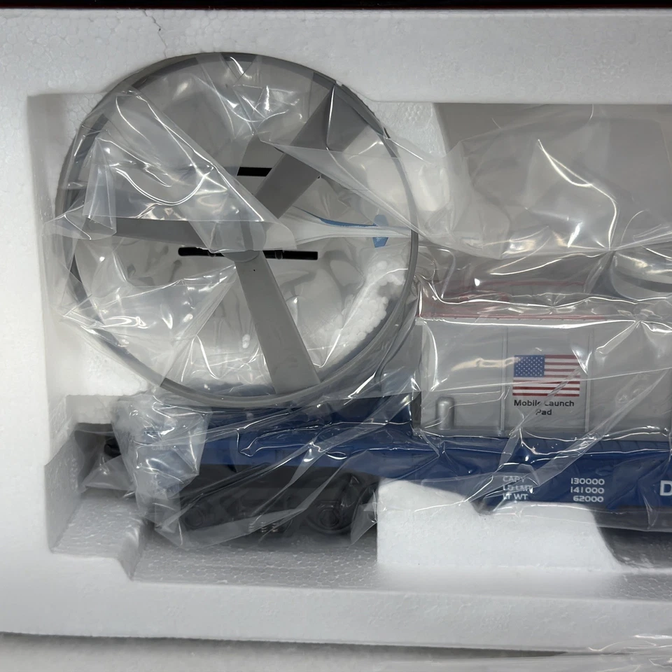 MTH RailKing 30-7940 NASA Flatcar w Operating Helicopter New O O27 Gauge #141403 - Image 3 of 4